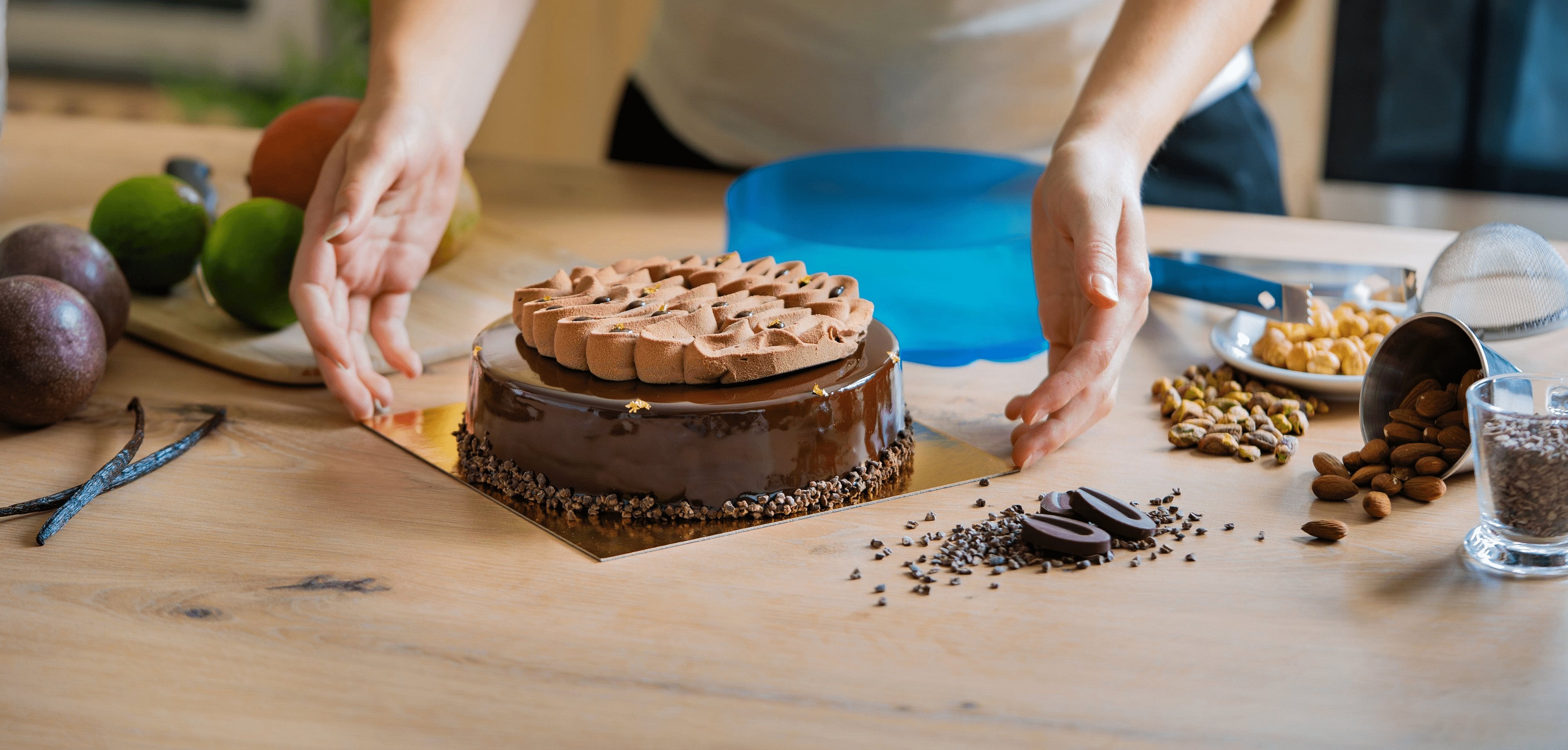 Moule silicone pro Eclipse rond 3D bombé pour gâteau pâtisserie entremet  design