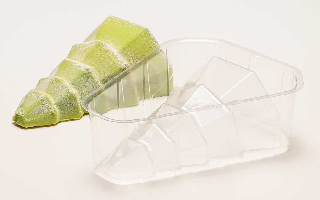 Recette de chef : entremets forme sapin framboise et wasabi