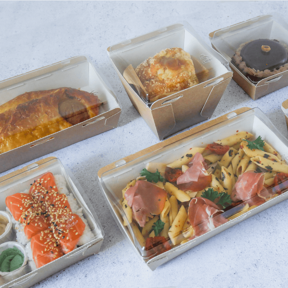 Barquette en carton et plastique pour vente à emporter