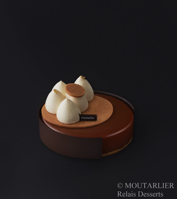 Entremets rond fabriqué par ©Moutarlier Relais Desserts avec un moule à entremets PETIT